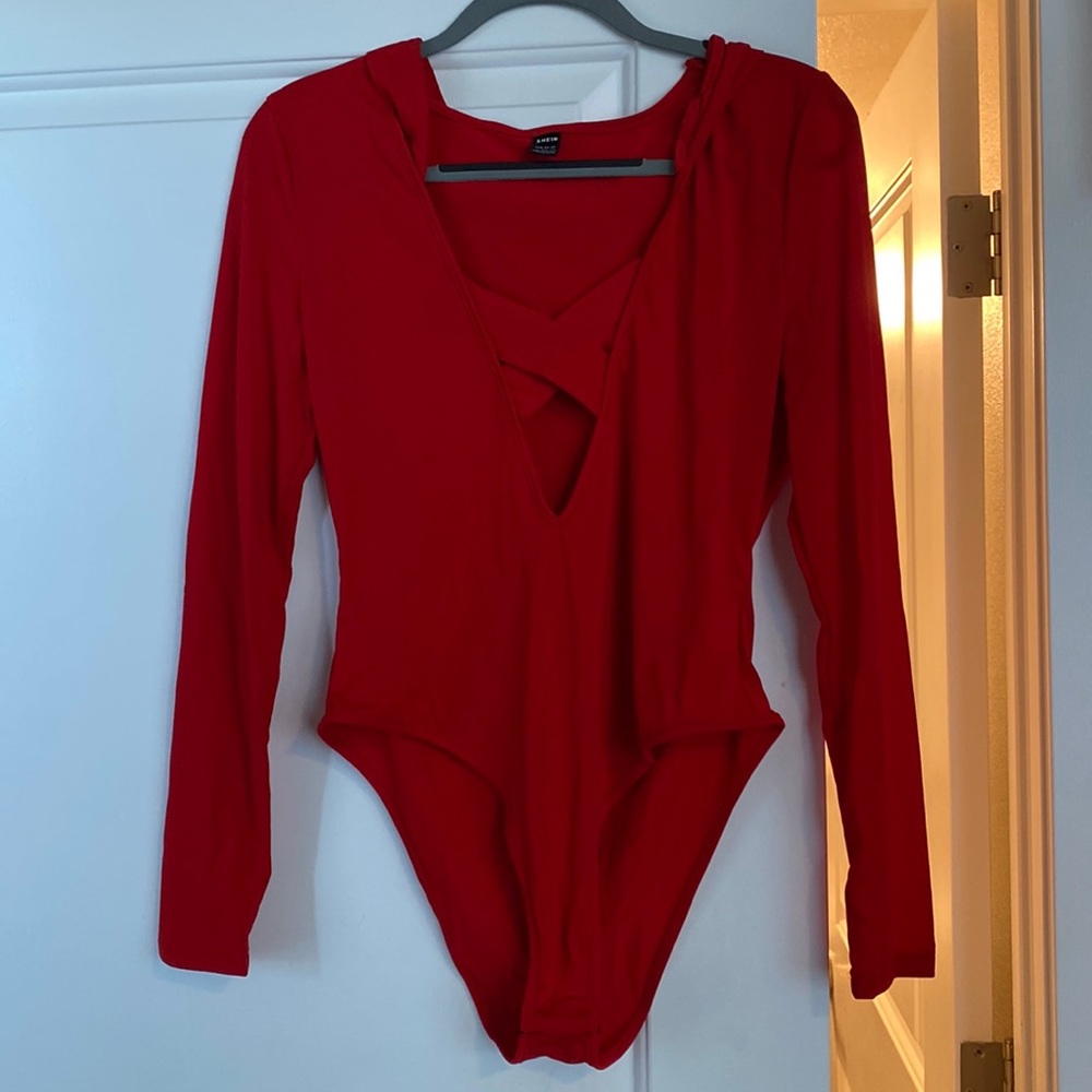 SHEIN SXY Criss Cross Cut Out Bodysuit